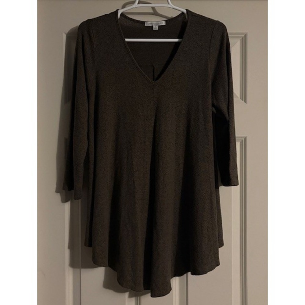 Green Envelope heathered olive green flowy long sleeved tunic, size 1X